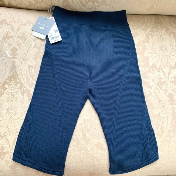 Uniqlo x Mame Kurogouchi 3D Knit Ribbed Shorts in Blue - Picture 6 of 14